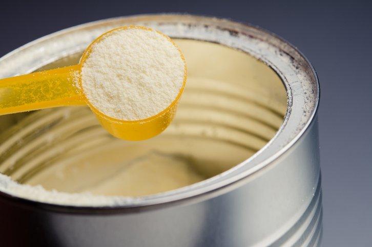 Memilih susu formula untuk balita